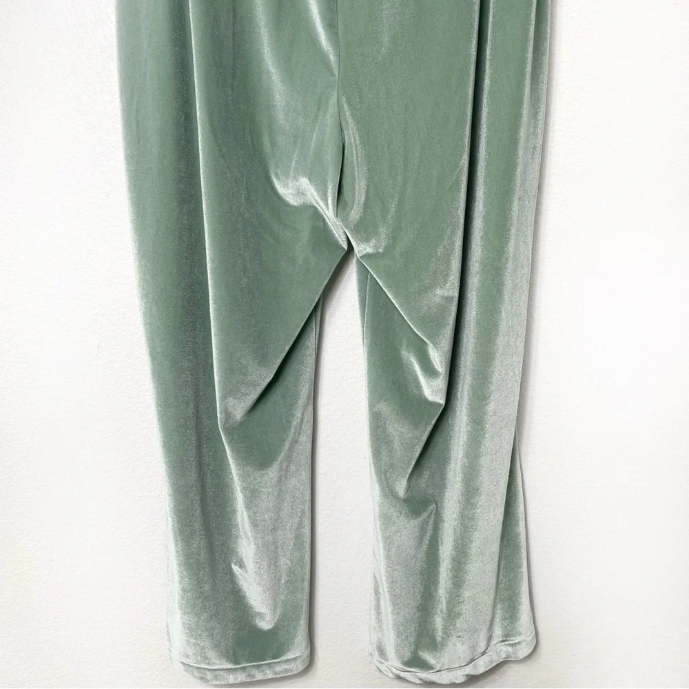DENISE BIDOT x SONOMA •Velvet Wide-Leg Pants in Sage green - Picture 7 of 9